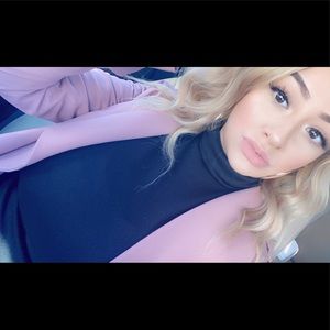 Meet your Posher, Adriana